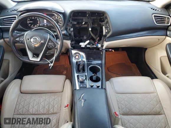 ✅ 2020 Nissan Maxima Platinum • VIN: 1N4AA6FV4LC365703 • Лот: 86546735. Опубликован ранее на Copart с пробегом 99 907 миль. Бесплатный доступ к архиву аукционных продаж из США и подробный отчёт об истории автомобиля на DreamBid. Изображение 8.