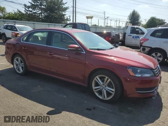 ✅ 2015 Volkswagen Passat SE • VIN: 1VWBV7A34FC074490 • Lot: 81207205. Listed on Copart with 161,719 mi. Free auction sales archive from the USA and detailed vehicle history report at DreamBid. Image 4.