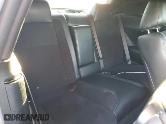 ✅ 2020 Dodge Challenger R/T Scat Pack • VIN: 2C3CDZFJ0LH147672 • Lot: 82162783. Wystawiony na Copart z przebiegiem 18 372 mil. Bezpłatny archiwum sprzedaży aukcyjnych z USA i szczegółowy raport historii pojazdu na DreamBid. Zdjęcie 10.