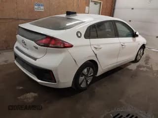 ✅ 2017 Hyundai Ioniq Blue • VIN: KMHC65LC8HU031317 • Lot: 41417212. Wystawiony na IAAI z przebiegiem 119 503 mil. Bezpłatny archiwum sprzedaży aukcyjnych z USA i szczegółowy raport historii pojazdu na DreamBid. Zdjęcie 4.