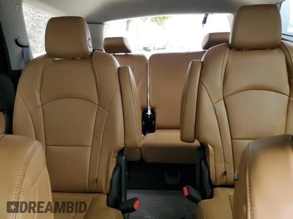 ✅ 2018 Buick Enclave Essence • VIN: 5GAERBKW5JJ132001 • Lot: 60694034. Listed on Copart with 99,592 mi. Free auction sales archive from the USA and detailed vehicle history report at DreamBid. Image 10.