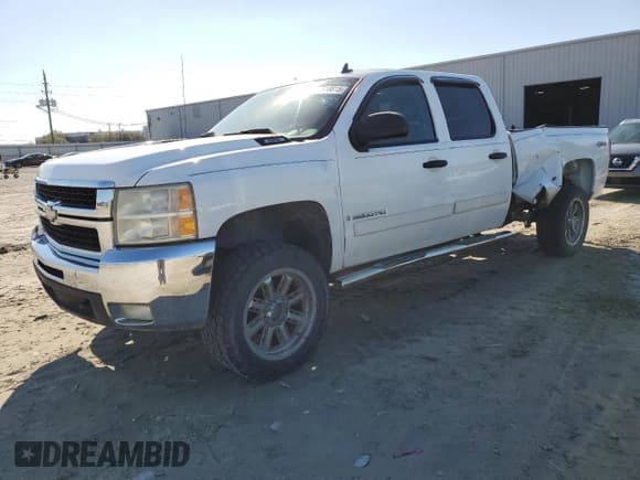 ✅ 2007 Chevrolet Silverado 2500HD 2LT • VIN: 1GCHK23K17F517840 • Лот: 45518815. Опубликован ранее на Copart с пробегом 154 011 миль. Бесплатный доступ к архиву аукционных продаж из США и подробный отчёт об истории автомобиля на DreamBid. Изображение 1.