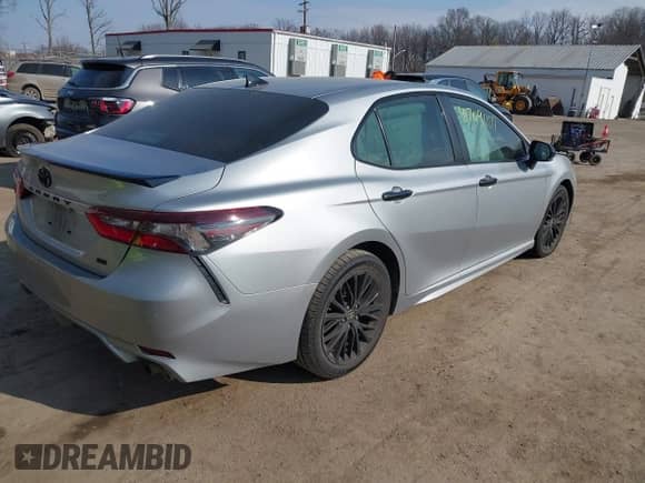 2022 Toyota Camry SE с VIN 4T1T11AK8NU006253, выставлен на аукционе IAAI как лот 41709007 с пробегом 200 165 миль миль и . История ставок и продаж доступна на DreamBid. Изображение 4.