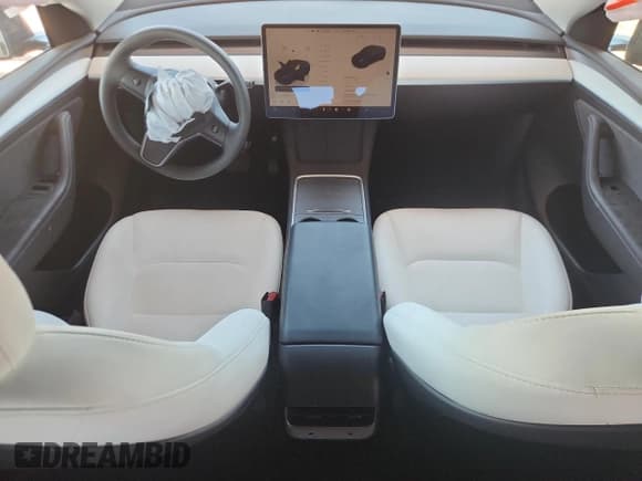 ✅ 2024 Tesla Model Y Long Range • VIN: 7SAYGDEEXRF154968 • Лот: 63974855. Опубликован ранее на Copart с пробегом 10 053 миль. Бесплатный доступ к архиву аукционных продаж из США и подробный отчёт об истории автомобиля на DreamBid. Изображение 8.