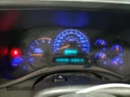 ✅ 2005 Chevrolet Silverado 2500HD Work Truck • VIN: 1GCHK23225F811390 • Lot: 90684385. Wystawiony na Copart z przebiegiem 313 034 mil. Bezpłatny archiwum sprzedaży aukcyjnych z USA i szczegółowy raport historii pojazdu na DreamBid. Zdjęcie 9.