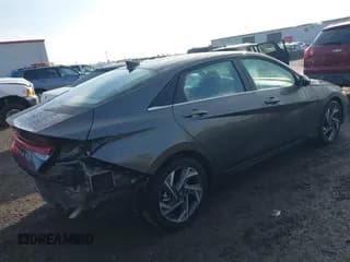 ✅ 2025 Hyundai Elantra SEL Convenience • VIN: KMHLS4DG0SU043993 • Лот: 43657828. Опубликован ранее на IAAI с пробегом 8 418 миль. Бесплатный доступ к архиву аукционных продаж из США и подробный отчёт об истории автомобиля на DreamBid. Изображение 4.