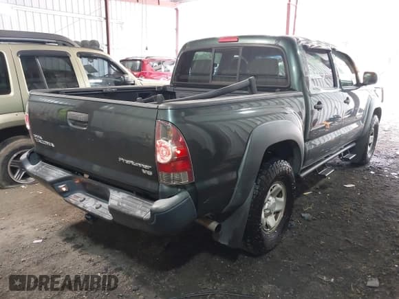 ✅ 2011 Toyota Tacoma PreRunner • VIN: 5TFJU4GN6BX006381 • Lot: 42974005. Wystawiony na IAAI z przebiegiem 120 480 mil. Bezpłatny archiwum sprzedaży aukcyjnych z USA i szczegółowy raport historii pojazdu na DreamBid. Zdjęcie 4.