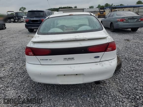 ✅ 1999 Ford Escort SE • VIN: 1FAFP13P1XW104532 • Lot: 54680105. Listed on Copart with 187,352 mi. Free auction sales archive from the USA and detailed vehicle history report at DreamBid. Image 6.