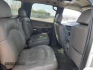 ✅ 2002 Chevrolet Suburban LT • VIN: 3GNFK16Z12G339999 • Лот: 52048285. Опубликован ранее на Copart с пробегом 302 455 миль. Бесплатный доступ к архиву аукционных продаж из США и подробный отчёт об истории автомобиля на DreamBid. Изображение 11.