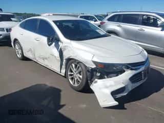 2016 Chevrolet Malibu LT z VIN 1G1ZE5ST1GF285241, wystawiony jako IAAI lot #43466743 z przebiegiem 157 547 mil mil oraz . Historia ofert i sprzedaży dostępna na DreamBid. Obrazek 1.