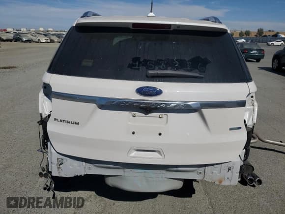 ✅ 2019 Ford Explorer Platinum • VIN: 1FM5K8HT0KGA77485 • Lot: 70001105. Listed on Copart with 32,740 mi. Free auction sales archive from the USA and detailed vehicle history report at DreamBid. Image 6.