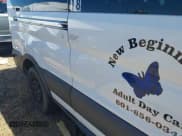 ✅ 2015 Ford Transit XL • VIN: 1FBZX2YM6FKA80301 • Lot: 41549441. Wystawiony na IAAI z przebiegiem 310 164 mil. Bezpłatny archiwum sprzedaży aukcyjnych z USA i szczegółowy raport historii pojazdu na DreamBid. Zdjęcie 17.