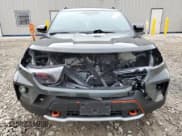 ✅ 2022 Ford Explorer Timberline • VIN: 1FMSK8JH5NGC50513 • Lot: 54243505. Wystawiony na Copart z przebiegiem 38 873 mil. Bezpłatny archiwum sprzedaży aukcyjnych z USA i szczegółowy raport historii pojazdu na DreamBid. Zdjęcie 5.