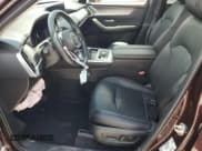 ✅ 2024 Mazda CX-90 Premium • VIN: JM3KKDHD4R1180258 • Лот: 66557455. Опубликован ранее на Copart с пробегом 25 261 миль. Бесплатный доступ к архиву аукционных продаж из США и подробный отчёт об истории автомобиля на DreamBid. Изображение 7.