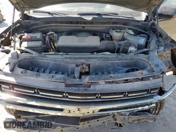 ✅ 2021 Chevrolet Suburban RST • VIN: 1GNSCEKD2MR379573 • Lot: 67044175. Wystawiony na Copart z przebiegiem 126 866 mil. Bezpłatny archiwum sprzedaży aukcyjnych z USA i szczegółowy raport historii pojazdu na DreamBid. Zdjęcie 12.