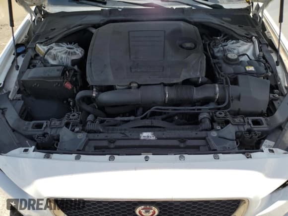 ✅ 2018 Jaguar XE 25t • VIN: SAJAR4FX8JCP27863 • Lot: 70371115. Wystawiony na Copart z przebiegiem 69 456 mil. Bezpłatny archiwum sprzedaży aukcyjnych z USA i szczegółowy raport historii pojazdu na DreamBid. Zdjęcie 11.