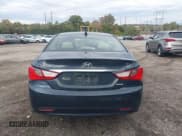 ✅ 2011 Hyundai Sonata SE • VIN: 5NPEC4AC6BH302055 • Lot: 43480197. Wystawiony na IAAI z przebiegiem 126 710 mil. Bezpłatny archiwum sprzedaży aukcyjnych z USA i szczegółowy raport historii pojazdu na DreamBid. Zdjęcie 17.