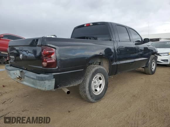 2007 Dodge Dakota ST with VIN 1D7HE28KX7S215055, listed as a Copart auction lot 79550814 with 103,988 mi miles and Salvage title. Bid and sale history available at DreamBid. Image 3.