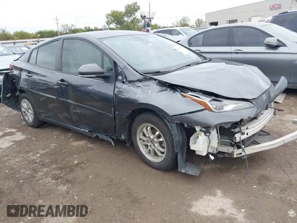 ✅ 2022 Toyota Prius LE • VIN: JTDKAMFU6N3168268 • Lot: 43573240. Wystawiony na IAAI z przebiegiem 91 007 mil. Bezpłatny archiwum sprzedaży aukcyjnych z USA i szczegółowy raport historii pojazdu na DreamBid. Zdjęcie 1.