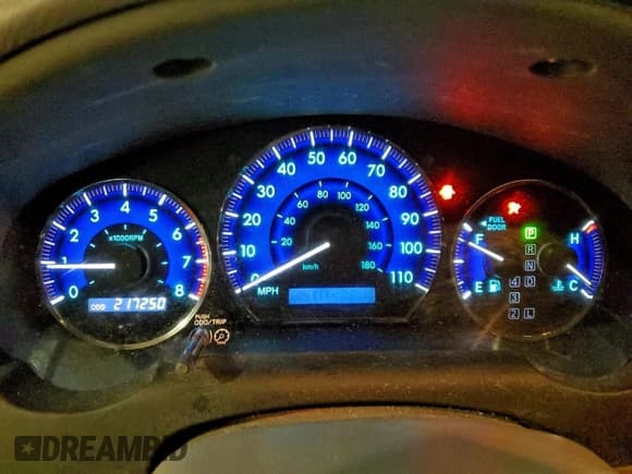 ✅ 2010 Toyota Sienna XLE • VIN: 5TDYK4CC3AS314461 • Lot: 93395775. Listed on Copart with 217,250 mi. Free auction sales archive from the USA and detailed vehicle history report at DreamBid. Image 9.