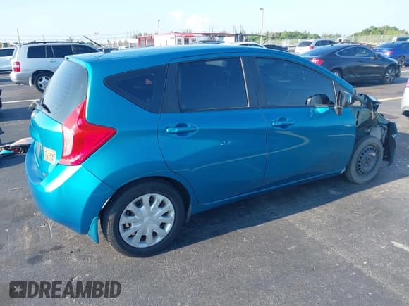 ✅ 2014 Nissan Note S Plus • VIN: 3N1CE2CP2EL421444 • Lot: 43052877. Wystawiony na IAAI z przebiegiem 135 716 mil. Bezpłatny archiwum sprzedaży aukcyjnych z USA i szczegółowy raport historii pojazdu na DreamBid. Zdjęcie 4.