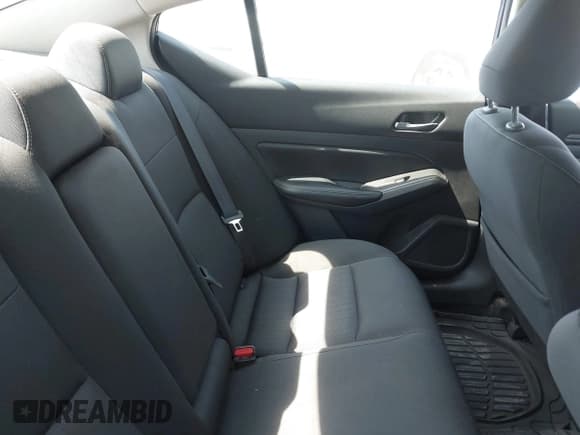 ✅ 2019 Nissan Altima S • VIN: 1N4BL4BVXKC118306 • Lot: 43233824. Listed on IAAI with 58,044 mi. Free auction sales archive from the USA and detailed vehicle history report at DreamBid. Image 8.