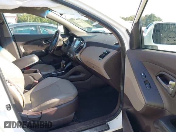 2015 Hyundai Tucson Limited с VIN KM8JUCAG5FU000921, выставлен на аукционе IAAI как лот 43254970 с пробегом 95 541 миль миль и . История ставок и продаж доступна на DreamBid. Изображение 5.