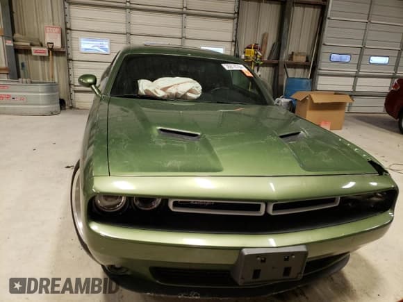✅ 2020 Dodge Challenger SXT • VIN: 2C3CDZAG9LH222591 • Lot: 36818784. Wystawiony na Copart z przebiegiem 22 772 mil. Bezpłatny archiwum sprzedaży aukcyjnych z USA i szczegółowy raport historii pojazdu na DreamBid. Zdjęcie 5.