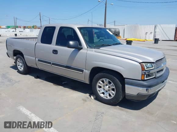 ✅ 2005 Chevrolet Silverado 1500 LS • VIN: 1GCEC19Z55Z339828 • Lot: 42303915. Wystawiony na IAAI z przebiegiem 90 509 mil mil. Skorzystaj z bezpłatnego archiwum sprzedaży aukcyjnych z USA i zobacz szczegółowy raport historii pojazdu na DreamBid. Zdjęcie 1.