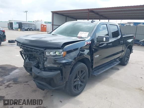 ✅ 2022 Chevrolet Silverado 1500 RST • VIN: 1GCUYEED7NZ101042 • Лот: 43117117. Опубликован ранее на IAAI с пробегом 31 952 миль. Бесплатный доступ к архиву аукционных продаж из США и подробный отчёт об истории автомобиля на DreamBid. Изображение 2.