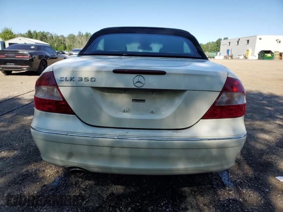 ✅ 2008 Mercedes-Benz CLK 350 • VIN: WDBTK56FX8F243516 • Лот: 65636735. Опубликован ранее на Copart с пробегом 187 118 миль. Бесплатный доступ к архиву аукционных продаж из США и подробный отчёт об истории автомобиля на DreamBid. Изображение 6.