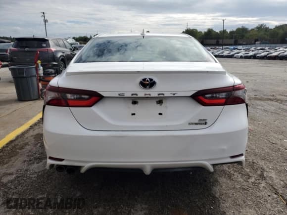 ✅ 2021 Toyota Camry Hybrid SE • VIN: 4T1S31AK5MU556031 • Лот: 84746405. Опубликован ранее на Copart с пробегом 96 909 миль. Бесплатный доступ к архиву аукционных продаж из США и подробный отчёт об истории автомобиля на DreamBid. Изображение 6.