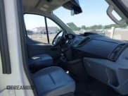 ✅ 2019 Ford Transit Passenger XL • VIN: 1FBZX2ZM8KKA34929 • Lot: 42263522. Wystawiony na IAAI z przebiegiem 376 862 mil. Bezpłatny archiwum sprzedaży aukcyjnych z USA i szczegółowy raport historii pojazdu na DreamBid. Zdjęcie 5.