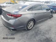 ✅ 2018 Hyundai Sonata SE • VIN: 5NPE24AF2JH724934 • Лот: 63085702. Опубликован ранее на Copart с пробегом 68 649 миль. Бесплатный доступ к архиву аукционных продаж из США и подробный отчёт об истории автомобиля на DreamBid. Изображение 4.