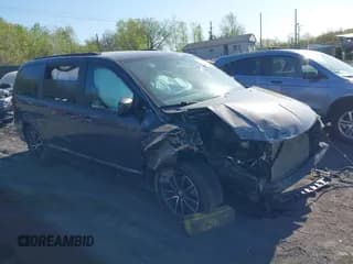 ✅ 2018 Dodge Grand Caravan SE Plus • VIN: 2C4RDGBG2JR191216 • Lot: 42135531. Wystawiony na IAAI z przebiegiem 118 354 mil. Bezpłatny archiwum sprzedaży aukcyjnych z USA i szczegółowy raport historii pojazdu na DreamBid. Zdjęcie 1.