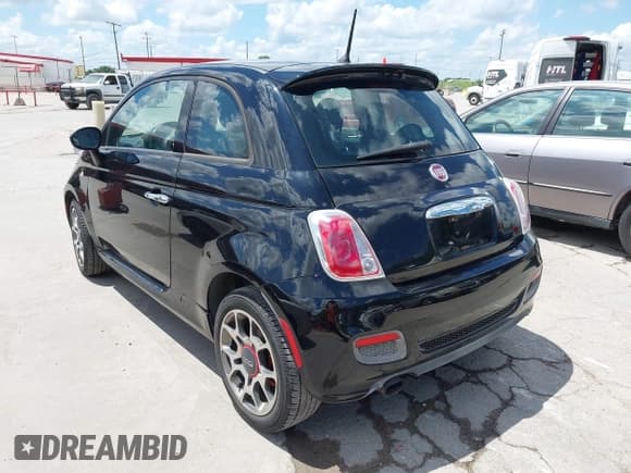 ✅ 2015 FIAT 500 Sport • VIN: 3C3CFFBR1FT753692 • Lot: 42587321. Listed on IAAI with 61,131 mi. Free auction sales archive from the USA and detailed vehicle history report at DreamBid. Image 3.