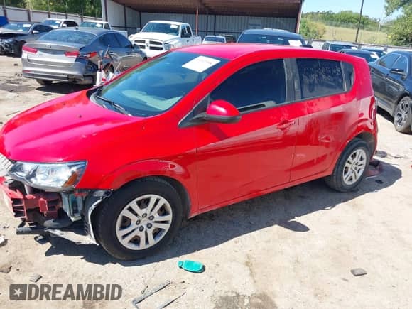 2020 Chevrolet Sonic LT с VIN 1G1JG6SB7L4136259, выставлен на аукционе IAAI как лот 43262998 с пробегом 77 834 миль миль и . История ставок и продаж доступна на DreamBid. Изображение 21.