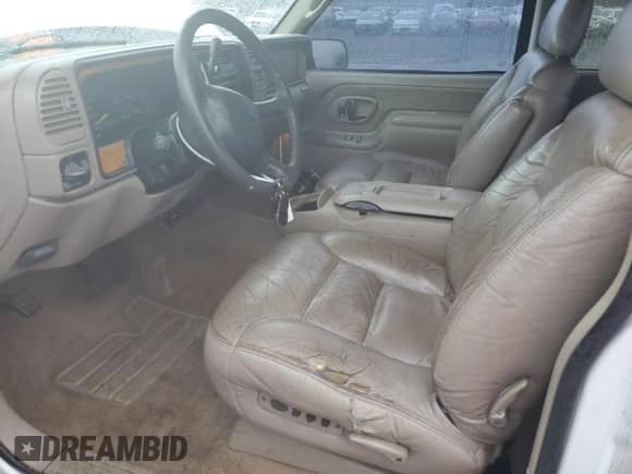 1999 Chevrolet Silverado 1500 with VIN 1GCEK19R2XR116510, listed as a Copart auction lot 50011045 with 174,401 mi miles and Salvage title. Bid and sale history available at DreamBid. Image 7.