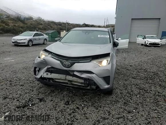 ✅ 2018 Toyota RAV4 LE • VIN: 2T3BFREV6JW739368 • Lot: 86538625. Listed on Copart with 150,696 mi. Free auction sales archive from the USA and detailed vehicle history report at DreamBid. Image 14.