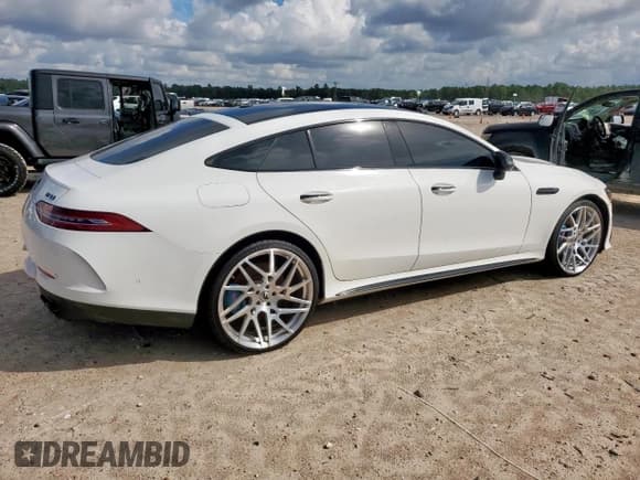 ✅ 2019 Mercedes-Benz AMG GT 53 • VIN: WDD7X6BB1KA003794 • Lot: 65410975. Wystawiony na Copart z przebiegiem Nie podano. Bezpłatny archiwum sprzedaży aukcyjnych z USA i szczegółowy raport historii pojazdu na DreamBid. Zdjęcie 4.