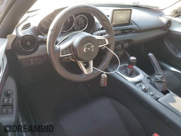 ✅ 2017 Mazda MX-5 Miata Club • VIN: JM1NDAC74H0124180 • Lot: 70695255. Listed on Copart with 37,597 mi. Free auction sales archive from the USA and detailed vehicle history report at DreamBid. Image 8.