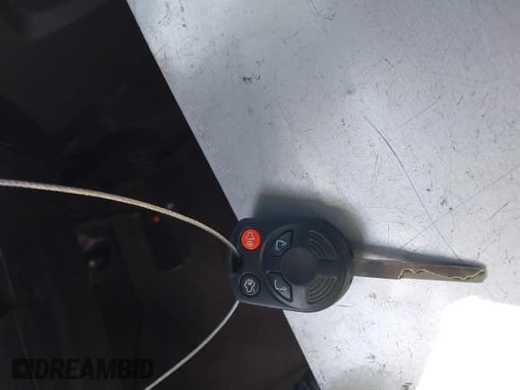 ✅ 2014 Ford Focus SE • VIN: 1FADP3F28EL274811 • Lot: 43014720. Wystawiony na IAAI z przebiegiem 99 857 mil. Bezpłatny archiwum sprzedaży aukcyjnych z USA i szczegółowy raport historii pojazdu na DreamBid. Zdjęcie 11.