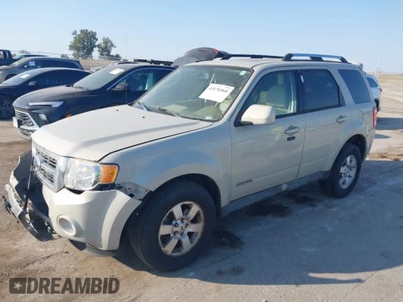 ✅ 2009 Ford Escape Limited • VIN: 1FMCU94G99KB00902 • Lot: 43276960. Wystawiony na IAAI z przebiegiem 138 567 mil. Bezpłatny archiwum sprzedaży aukcyjnych z USA i szczegółowy raport historii pojazdu na DreamBid. Zdjęcie 2.