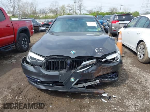 ✅ 2019 BMW 5 Series 530i • VIN: WBAJA5C52KBX87768 • Lot: 42029678. Listed on IAAI with 102,448 mi. Free auction sales archive from the USA and detailed vehicle history report at DreamBid. Image 12.