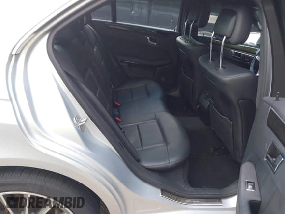 ✅ 2010 Mercedes-Benz E 350 Luxury • VIN: WDDHF8HB7AA064088 • Lot: 42960243. Listed on IAAI with 98,530 mi. Free auction sales archive from the USA and detailed vehicle history report at DreamBid. Image 8.