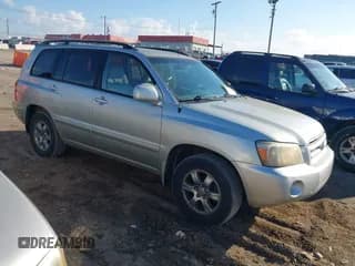 ✅ 2004 Toyota Highlander • VIN: JTEDP21A840030655 • Lot: 43422550. Wystawiony na IAAI z przebiegiem 243 861 mil. Bezpłatny archiwum sprzedaży aukcyjnych z USA i szczegółowy raport historii pojazdu na DreamBid. Zdjęcie 1.