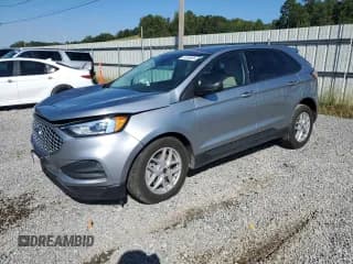 ✅ 2024 Ford Edge SE • VIN: 2FMPK4G90RBA43250 • Лот: 81849695. Опубликован ранее на Copart с пробегом 27 251 миль. Бесплатный доступ к архиву аукционных продаж из США и подробный отчёт об истории автомобиля на DreamBid. Изображение 1.