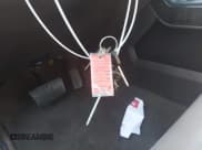 ✅ 2016 GMC Sierra 2500HD Denali • VIN: 1GT12UE88GF272601 • Lot: 43650921. Wystawiony na IAAI z przebiegiem 151 637 mil. Bezpłatny archiwum sprzedaży aukcyjnych z USA i szczegółowy raport historii pojazdu na DreamBid. Zdjęcie 17.