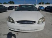 ✅ 2003 Ford Taurus SE Standard • VIN: 1FAFP53U23A194519 • Lot: 81839955. Wystawiony na Copart z przebiegiem 116 752 mil. Bezpłatny archiwum sprzedaży aukcyjnych z USA i szczegółowy raport historii pojazdu na DreamBid. Zdjęcie 5.