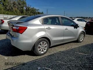 ✅ 2013 Kia Rio LX • VIN: KNADM4A38D6168250 • Lot: 93877065. Wystawiony na Copart z przebiegiem 106 454 mil. Bezpłatny archiwum sprzedaży aukcyjnych z USA i szczegółowy raport historii pojazdu na DreamBid. Zdjęcie 3.